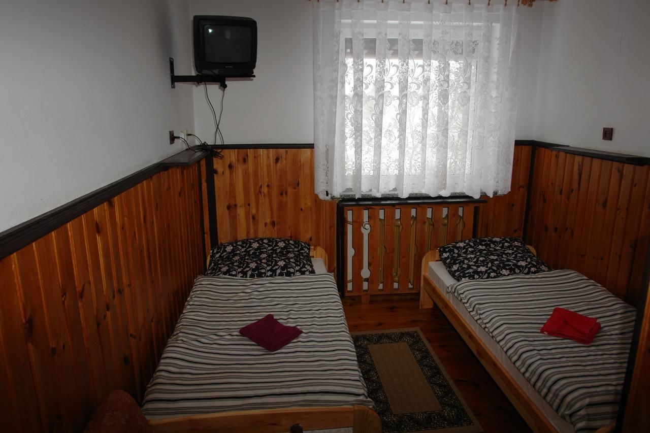 Курортные отели Hotel Korona Mostowice