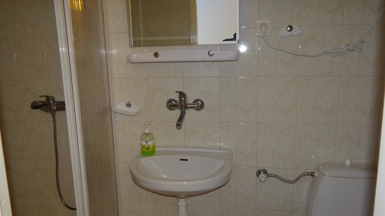 Курортные отели Hotel Korona Mostowice